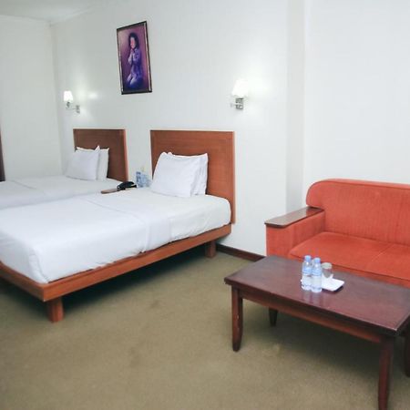 Hotel Bumi Asih Padangsidimpuan Batubelubang Екстериор снимка