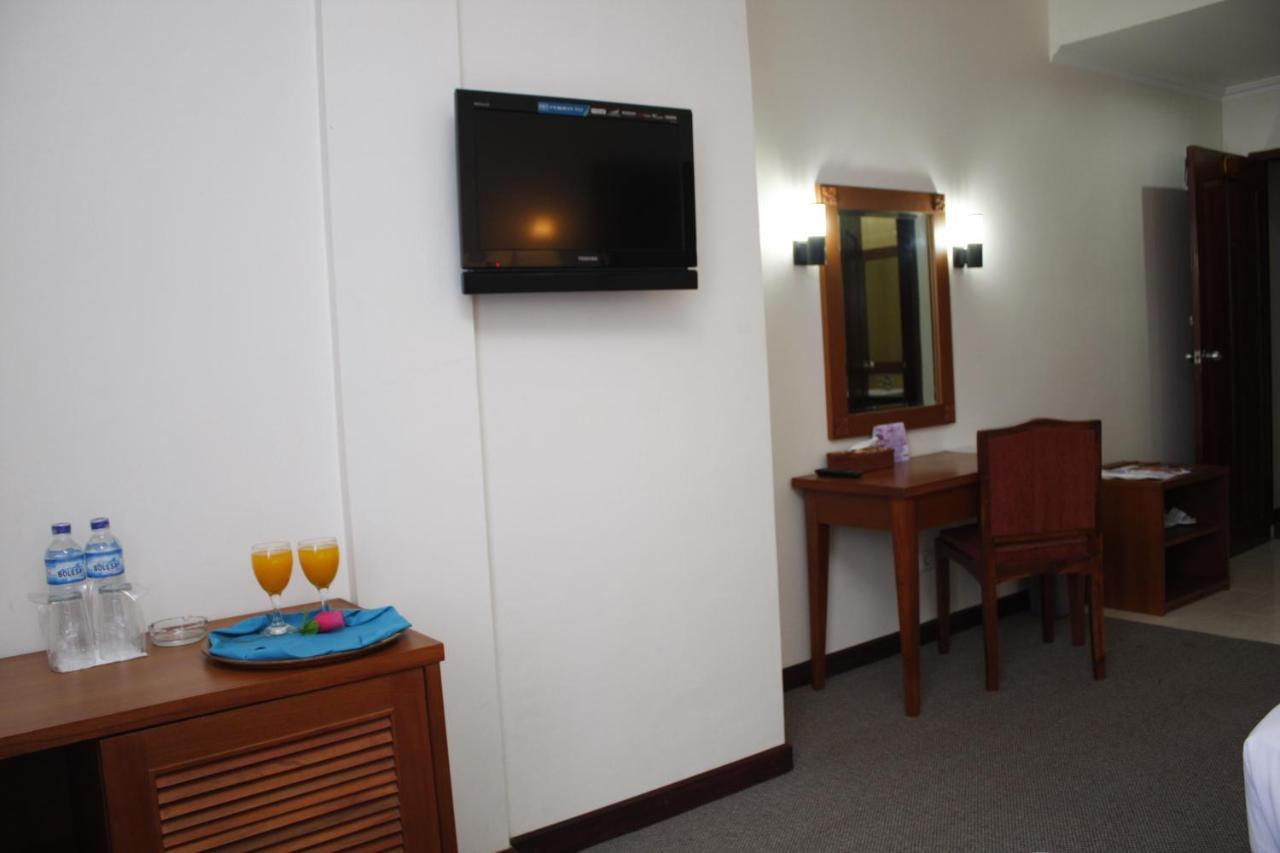 Hotel Bumi Asih Padangsidimpuan Batubelubang Екстериор снимка