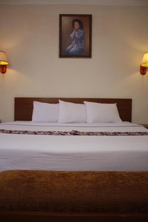 Hotel Bumi Asih Padangsidimpuan Batubelubang Екстериор снимка
