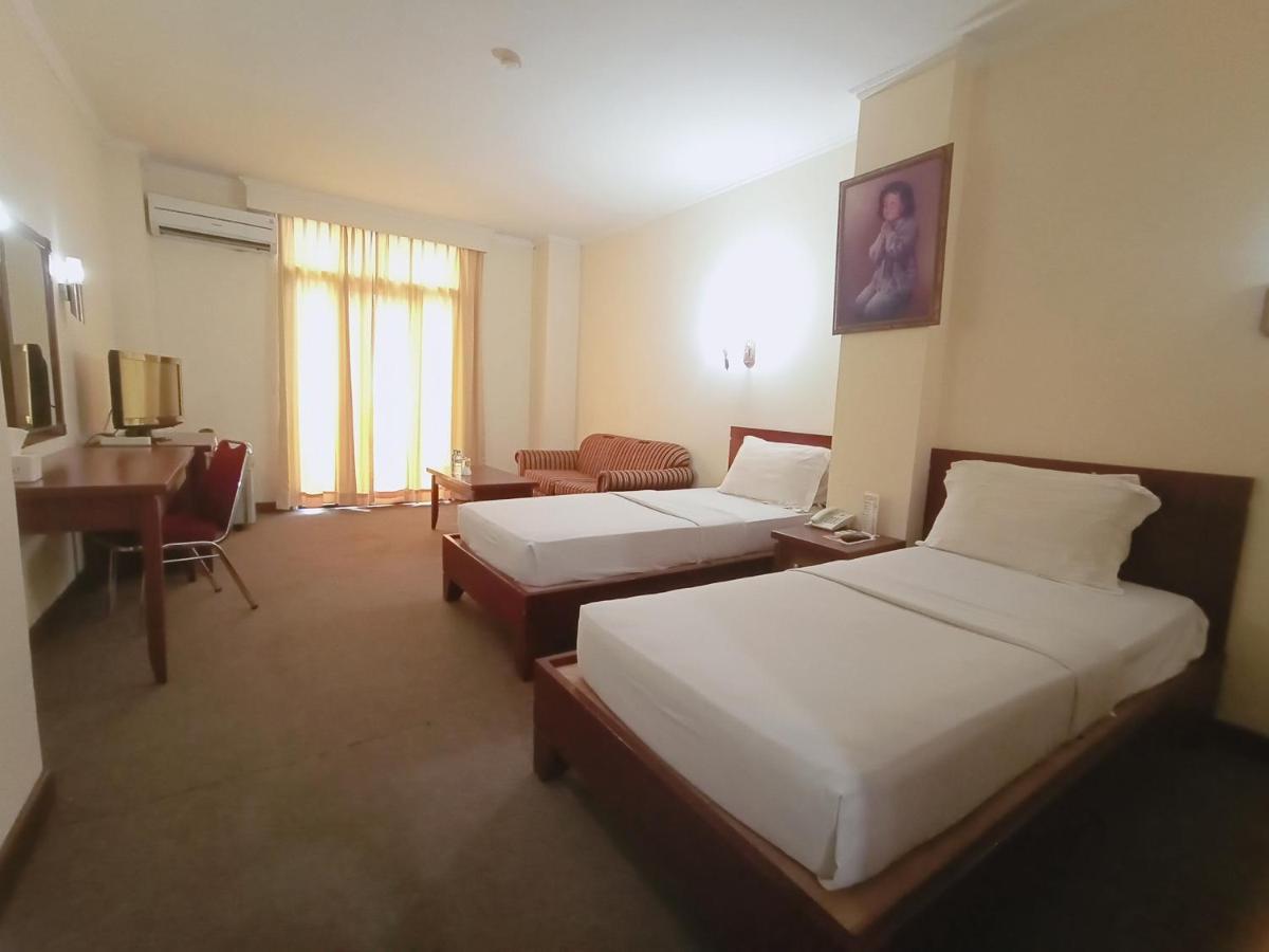 Hotel Bumi Asih Padangsidimpuan Batubelubang Екстериор снимка